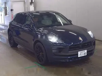 2022 PORSCHE MACAN