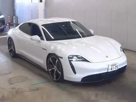 2022 PORSCHE TAYCAN