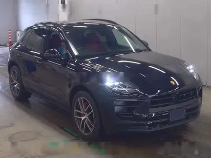 2023 PORSCHE MACAN