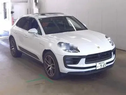 2023 PORSCHE MACAN