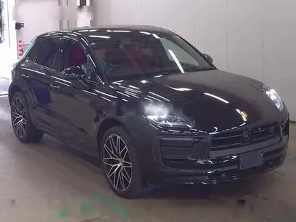 2023 PORSCHE MACAN