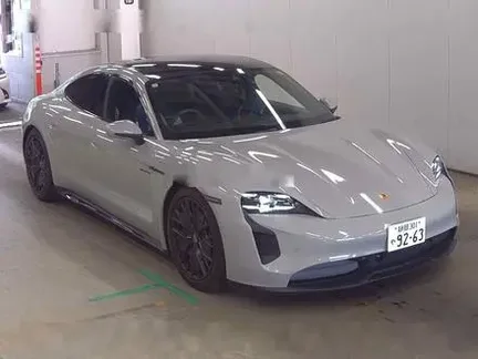 2022 PORSCHE TAYCAN