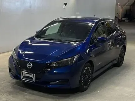 2022 NISSAN LEAF