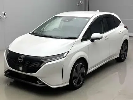 2022 NISSAN AURA
