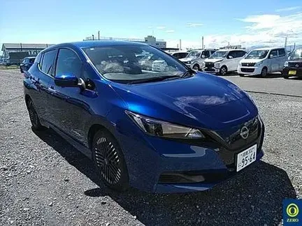 2022 NISSAN LEAF