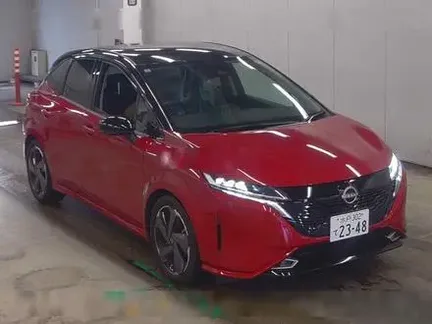 2022 NISSAN AURA