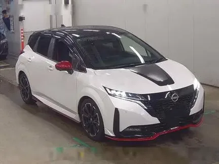 2022 NISSAN AURA