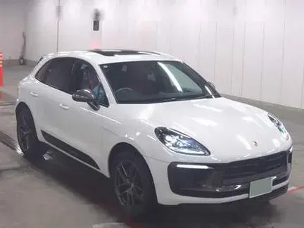 2024 PORSCHE MACAN
