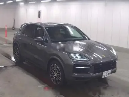 2024 PORSCHE CAYENNE