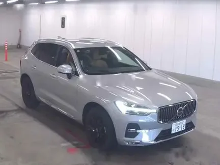 2022 VOLVO XC60