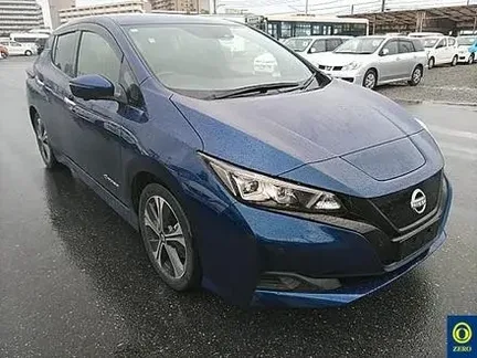 2022 NISSAN LEAF