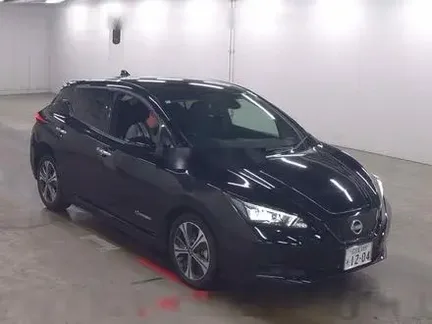 2022 NISSAN LEAF