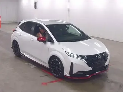 2024 NISSAN AURA