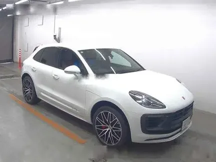 2023 PORSCHE MACAN