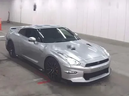 2023 NISSAN GT-R