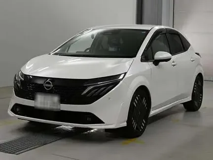 2026 NISSAN AURA