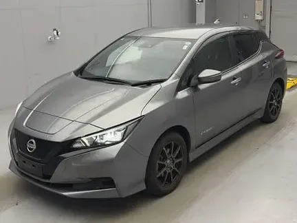 2022 NISSAN LEAF
