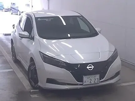 2023 NISSAN LEAF