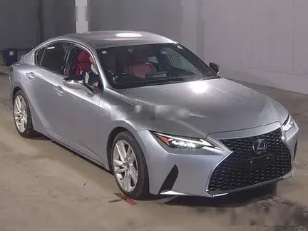 2022 LEXUS IS