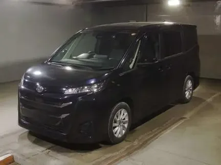 2022 TOYOTA NOAH