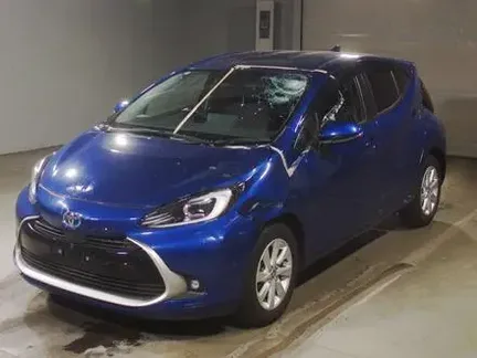 2022 TOYOTA AQUA