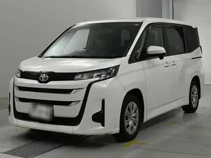 2025 TOYOTA NOAH