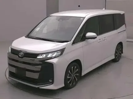 2025 TOYOTA NOAH