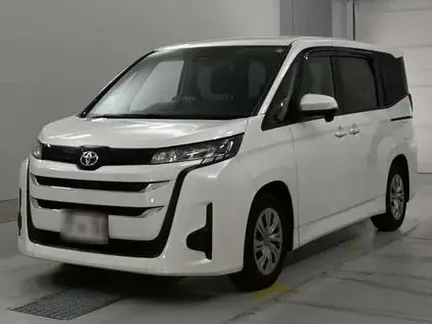 2025 TOYOTA NOAH