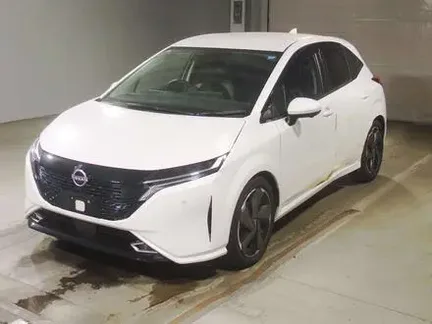2022 NISSAN AURA