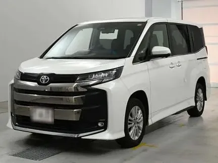 2023 TOYOTA NOAH