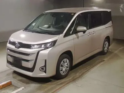 2023 TOYOTA NOAH