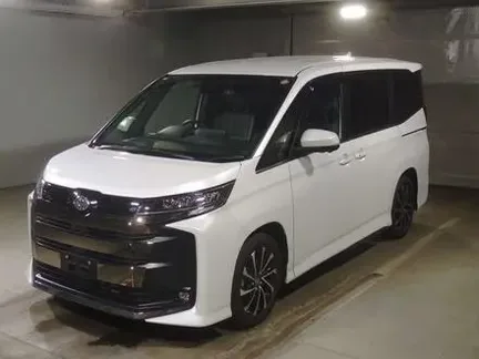 2025 TOYOTA NOAH
