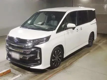 2022 TOYOTA NOAH