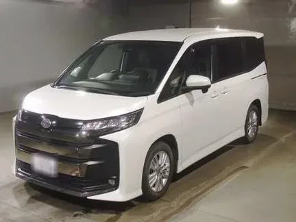 2022 TOYOTA NOAH