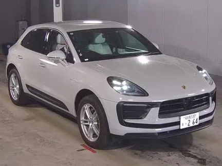2022 PORSCHE MACAN