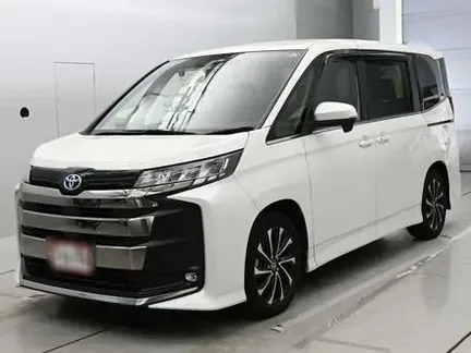 2022 TOYOTA NOAH