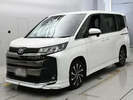 2022 TOYOTA NOAH
