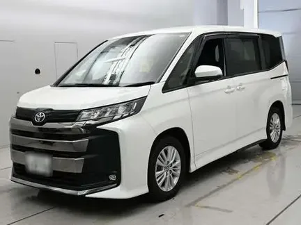2022 TOYOTA NOAH