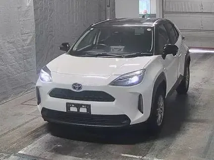 2022 TOYOTA YARIS CROSS
