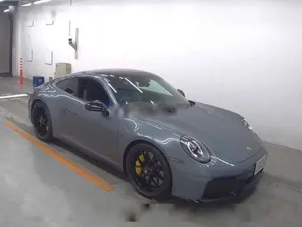 2025 PORSCHE 911