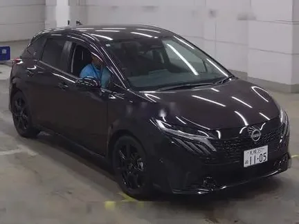 2025 NISSAN AURA