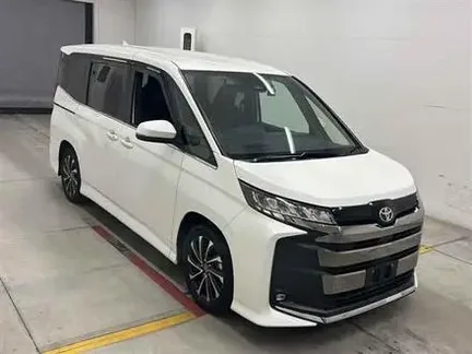 2023 TOYOTA NOAH