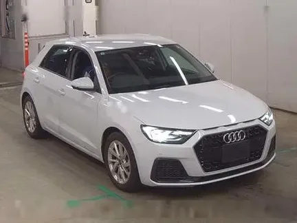 2022 AUDI A1