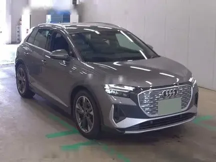2024 AUDI Q4