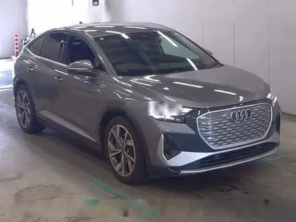 2023 AUDI Q4