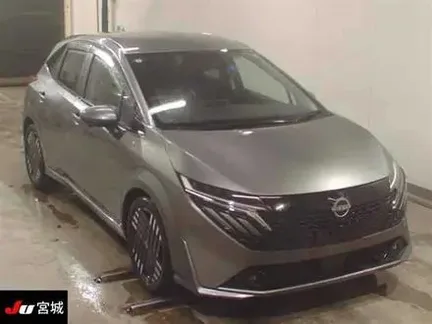 2025 NISSAN AURA