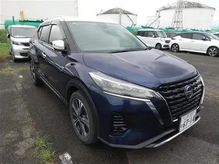 2022 NISSAN KICKS