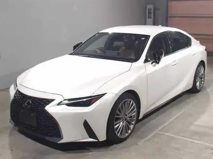 2023 LEXUS IS