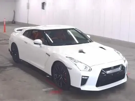 2022 NISSAN GT-R