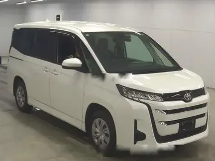 2022 TOYOTA NOAH